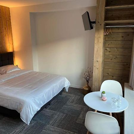 Nieuwe Kamer In Centrum Brugge Met Badkamer ! Ngoại thất bức ảnh